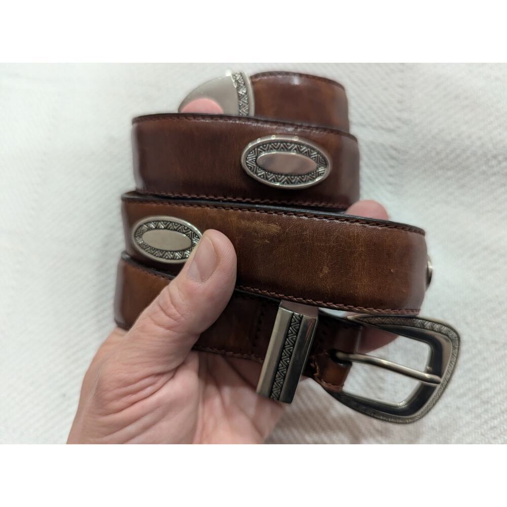 Women's brown leather belt w/oval silver detail and buckle size M